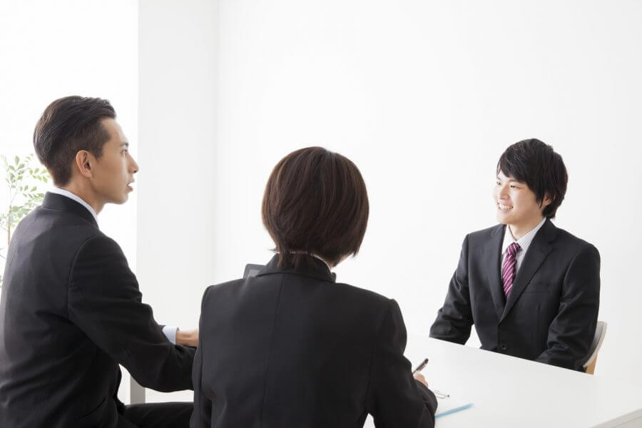 日本で働くときに、会社から受け取る書類 ～雇用契約書と労働条件通知書～